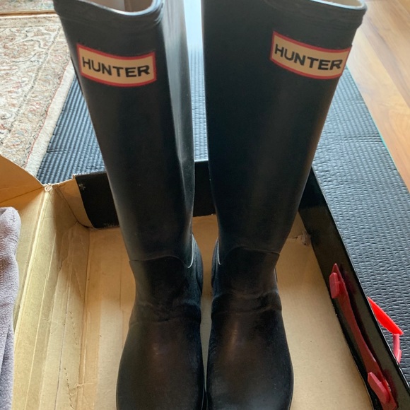 Black hunter winter rain boots + grey fleece socks - Picture 3 of 8